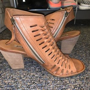 NWT Paul Green wedges